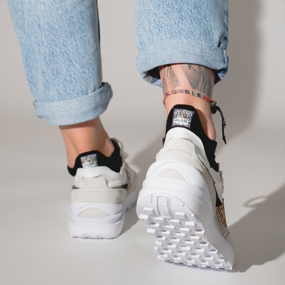 Sneaker Socken mit Druckknopf | Schwarz mit Leoparden Label | Single P –  stickez | Sneakersocken